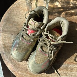 PUMA MB.01 Golden Child